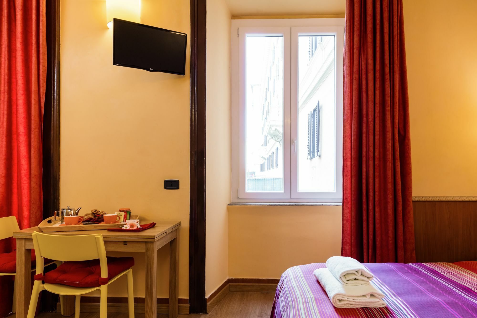 Domus Avi - Guest House Рим Екстериор снимка