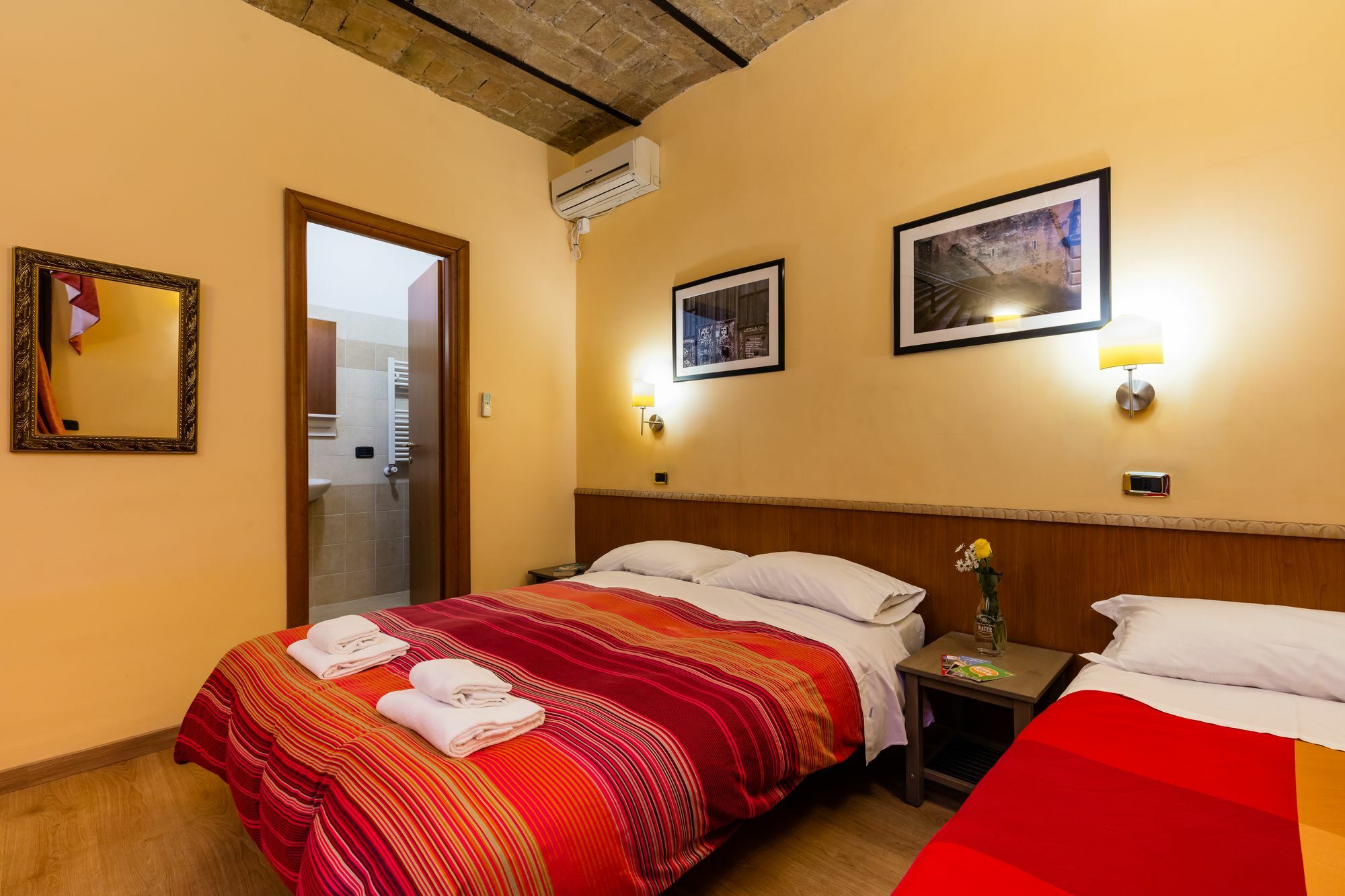 Domus Avi - Guest House Рим Екстериор снимка